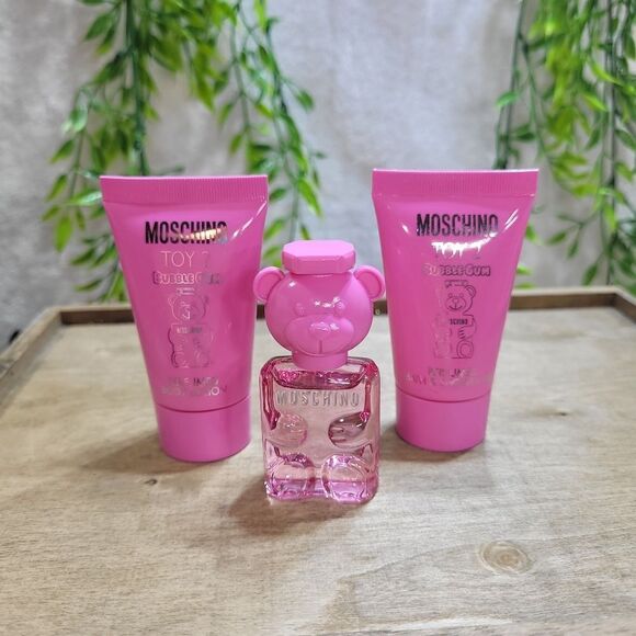 NIB Moschino Toy 2 Bubblegum 25ml 3pc Gift Set - Picture 5 of 9